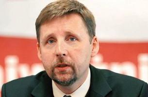 Депутата Европарламента, призывавшего байкотировать ЧМ-2014, не пустили в Беларусь