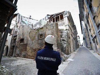 В результате землетрясения в Италии погиб человек