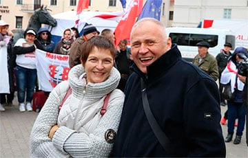 Жене Николая Статкевича вернули медицинскую бандероль с пометкой «Отказ от получения»