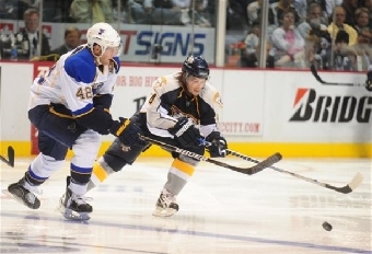 Андрей Костицын дебютировал за "Нэшвилл" в чемпионате НХЛ