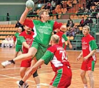 Лидеры гандбольного чемпионата Беларуси одержали очередные победы