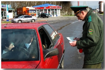 Более 70 человек пересекли за выходные границу между Беларусью и Латвией по упрощенному порядку