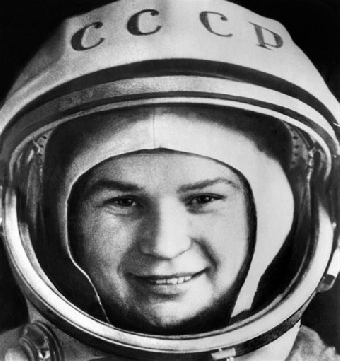 Первой в мире женщине-космонавту Валентине Терешковой сегодня исполняется 75 лет