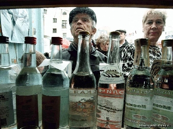 Почти 2 тыс.л нелегального спирта на Br47 млн. изъято у жителя Бобруйска