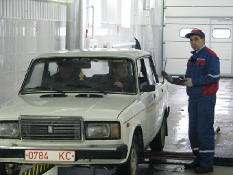 Менее половины всех автобусов в Беларуси прошли техосмотр в 2011 году