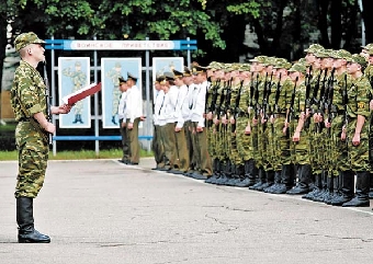 В Вооруженных Силах Беларуси служат около 4,5 тыс. женщин