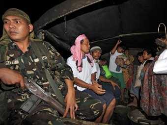 Филиппинские боевики отпустили заложников в обмен на жертвоприношения богам