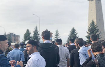 Протестующие в Ингушетии заблокировали парламент