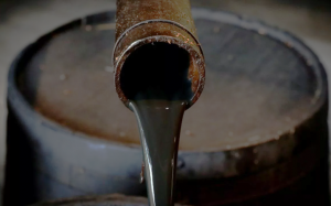 Страны ОПЕК+ решили сократить добычу нефти