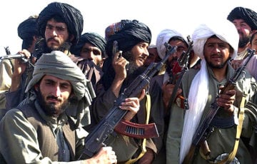 В Афганистане начались бои между ИГ и «Талибаном»