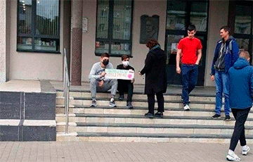 Студенты альма-матер Лукашенко вышли на акцию протеста