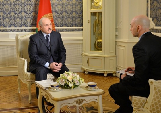 Лукашенко дал интервью телерадиокомпании «Мир»