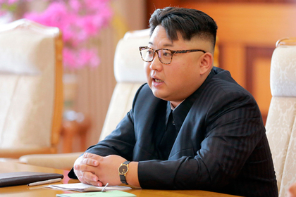 В сети посмеялись над некрасивыми ушами Ким Чем Ына