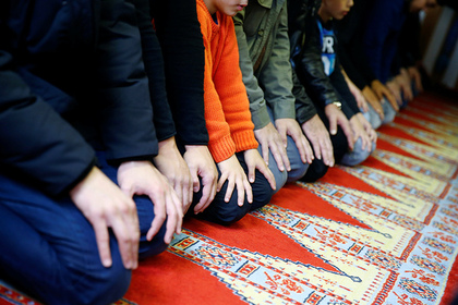 Мусульмане в ФРГ оказались гостеприимнее христиан в вопросе принятия беженцев