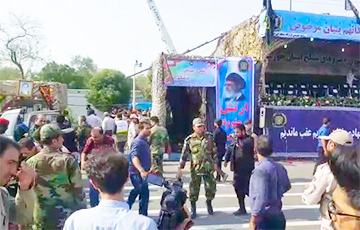Неизвестные застрелили 10 человек на военном параде в Иране