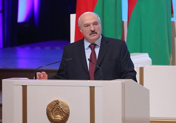 Лукашенко пообещал увеличить финансирование науки, но попенял на низкую отдачу