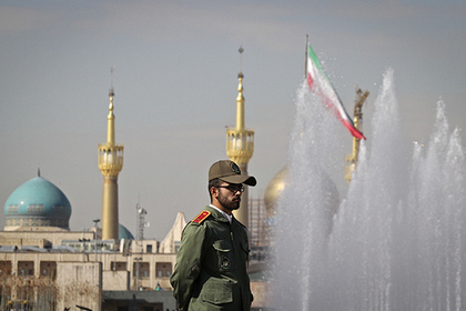 Неизвестные открыли огонь около мавзолея аятоллы Хомейни в Тегеране