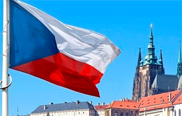 Чехия передаст Украине артиллерийские снаряды