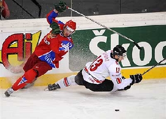 Сборные Финляндии и России одержали третьи победы на чемпионате мира по хоккею