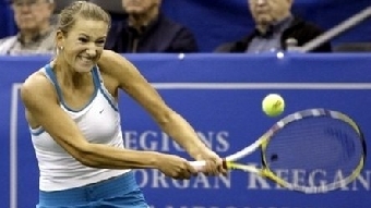 Виктория Азаренко вышла в полуфинал теннисного турнира в Мадриде