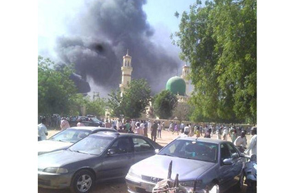 В Нигерии 64 человека погибли при взрыве у мечети