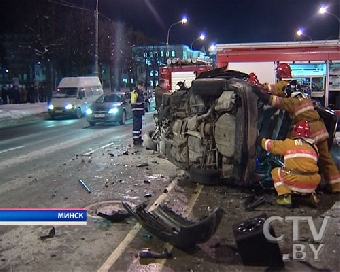 Автомобиль перевернулся на проспекте Независимости в Минске (ФОТО)