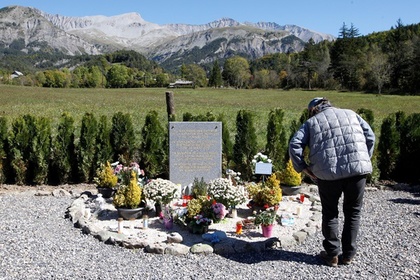 На месте гибели лайнера Germanwings в Альпах откроют мемориал