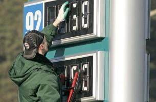 Цены на бензин и солярку в Беларуси вновь подняли
