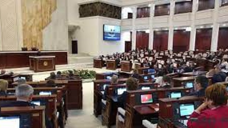 Депутаты поддержали поправки в законы по вопросам защиты суверенитета