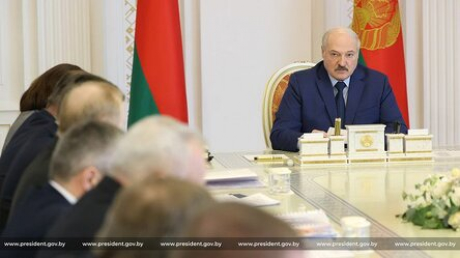 Лукашенко заявил, что так называемая диктатура и порядок показали свою эффективность в АПК