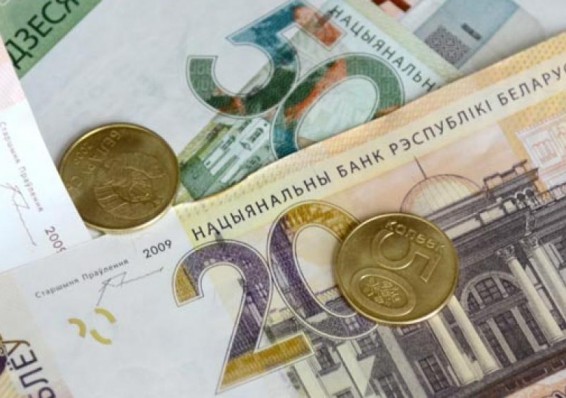 Белстат: 1000 рублей и выше в Беларуси получают 33 процента работников