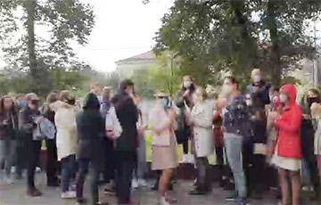 Студенты МГЛУ поддержали бастующих на заводе имени Козлова