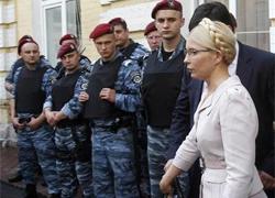 Бывший премьер Украины Юлия Тимошенко арестована