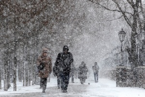 В Беларуси желтый уровень опасности: ожидается сильный снег и гололедица