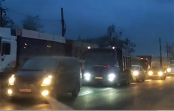 В Мариуполе из-за военной техники РФ почти парализовано движение на дорогах