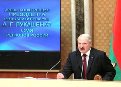 Лукашенко: У нас там есть пара политзаключенных