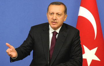 Эрдоган начал успокаивать граждан Турции после падения лиры