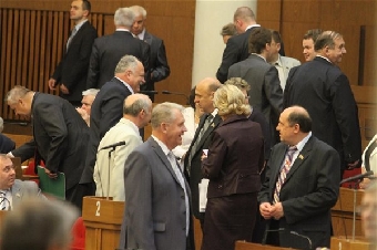 Белорусские депутаты приняли в первом чтении законопроект по аналогам наркотиков