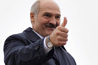 Boeing покойного Туркменбаши для Лукашенко красят в Турции (Фото)