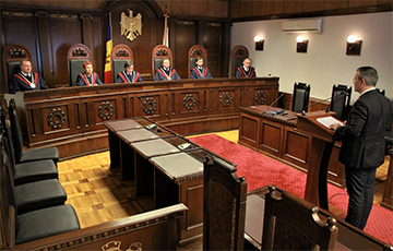 Суд в Молдове признал неконституционным избрание спикера парламента