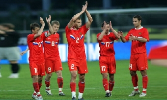 Сборная России тихо вернулась домой с Евро-2012 (Видео)