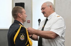 Лукашенко заявил, что не хочет до смерти держать власть в Беларуси