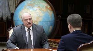 Лукашенко призвал минчан присоединиться к уборке снега