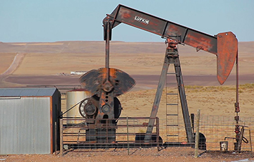 Ливию удалили с мирового нефтяного рынка