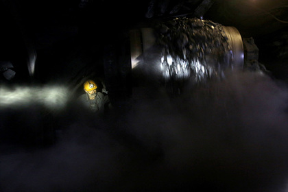 Более 50 горняков заблокировало в шахте в Иране