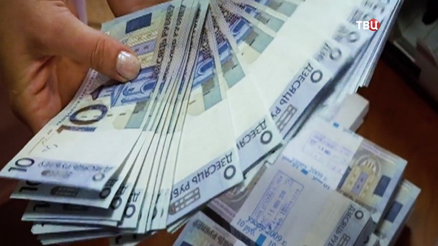 Банки выдали белорусам кредитов на 1,1 миллиарда рублей меньше, чем год назад