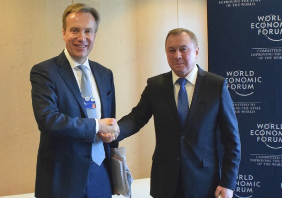 Руководитель ВЭФ предложил подумать о формате участия Беларуси в Давосском форуме