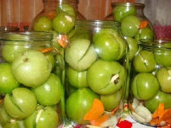 Зеленые белорусские помидоры дороже ананасов (Фото)