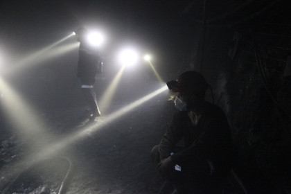 В боснийской шахте оказались заблокированными 34 горняка