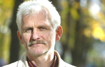 Алесь Беляцкий рассказал венгерским политикам о политзаключенных  в Беларуси